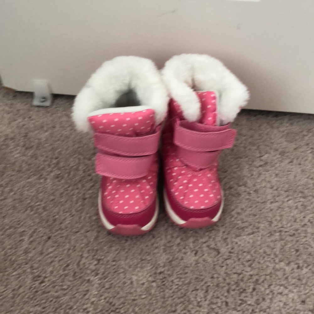 Carters snow boots